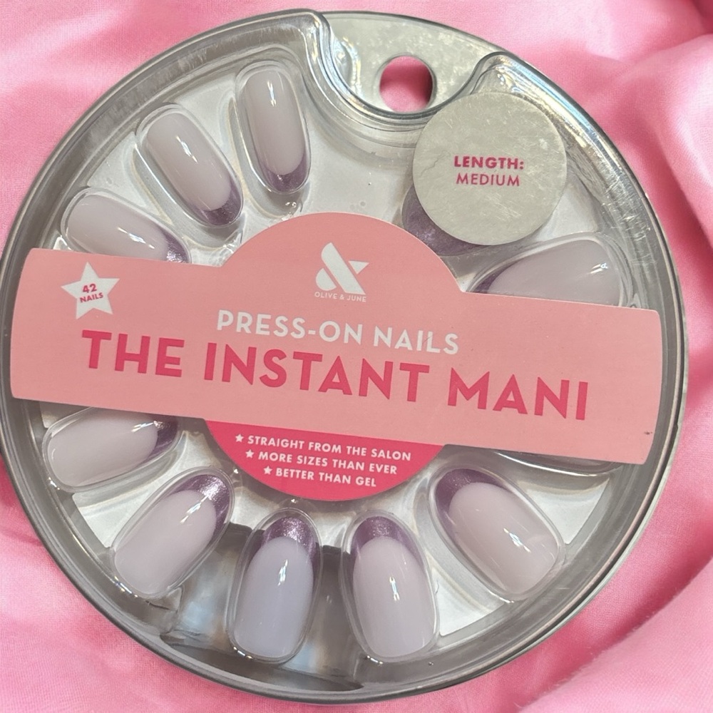 Olive & June The Instant Mani Press-On Nails